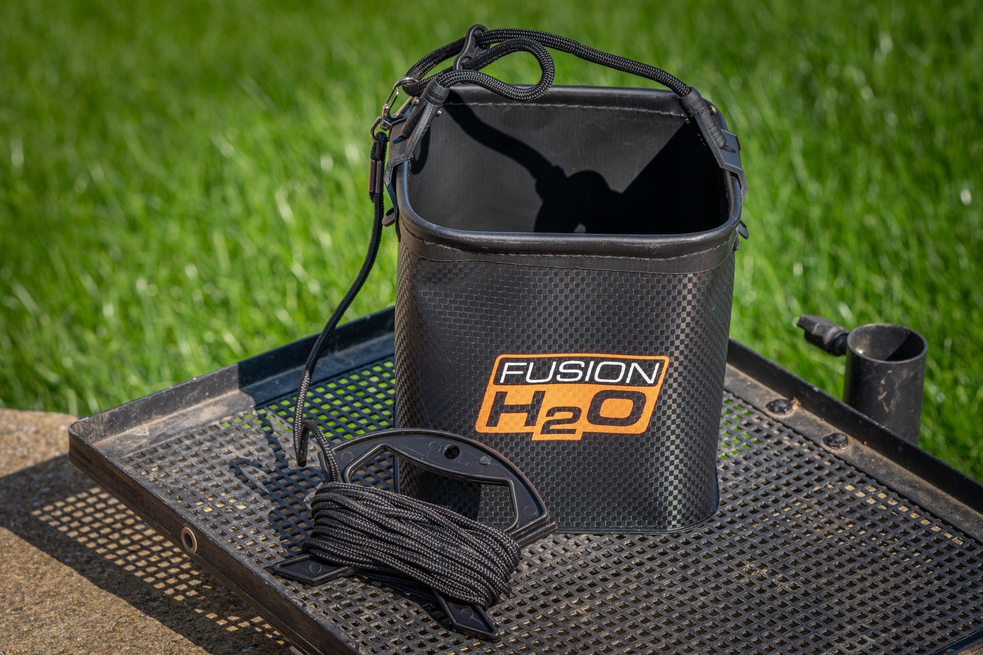 GURU FUSION H20 WATER BUCKET