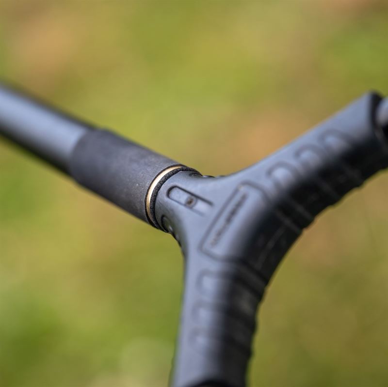 Preston Innovations Monster X Power Handle Landing Net Handle