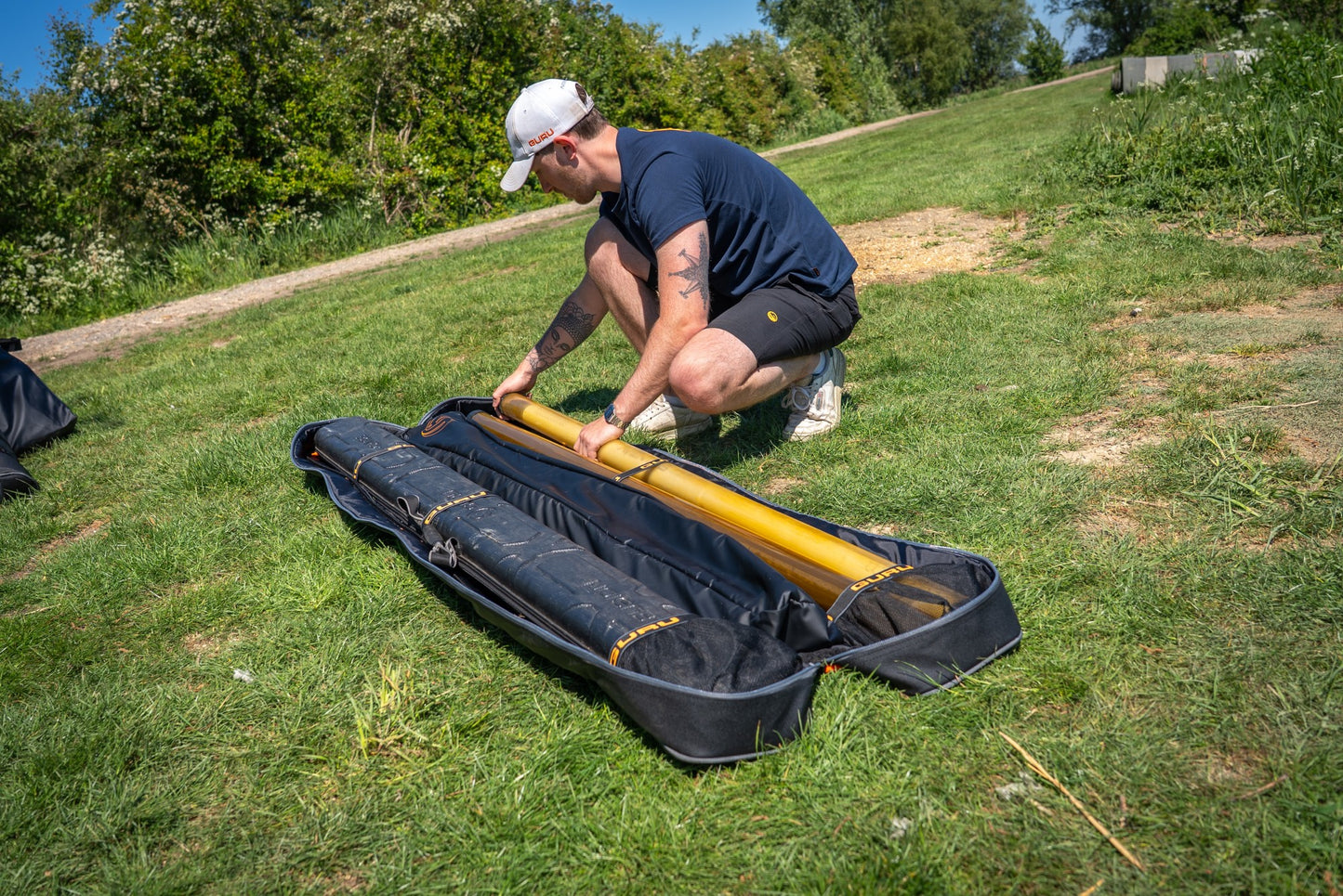 Guru Pole Holdall