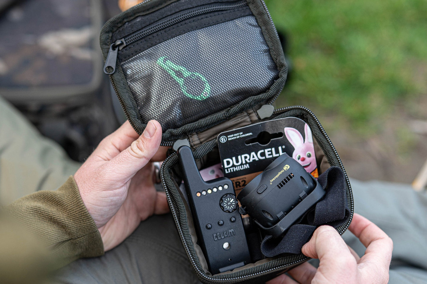 Korda Compac Tackle Pouch 100 Dark Kamo