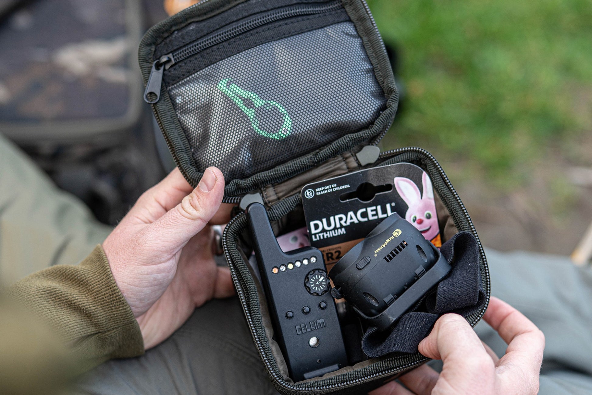Korda Compac Tackle Pouch 100 Dark Kamo