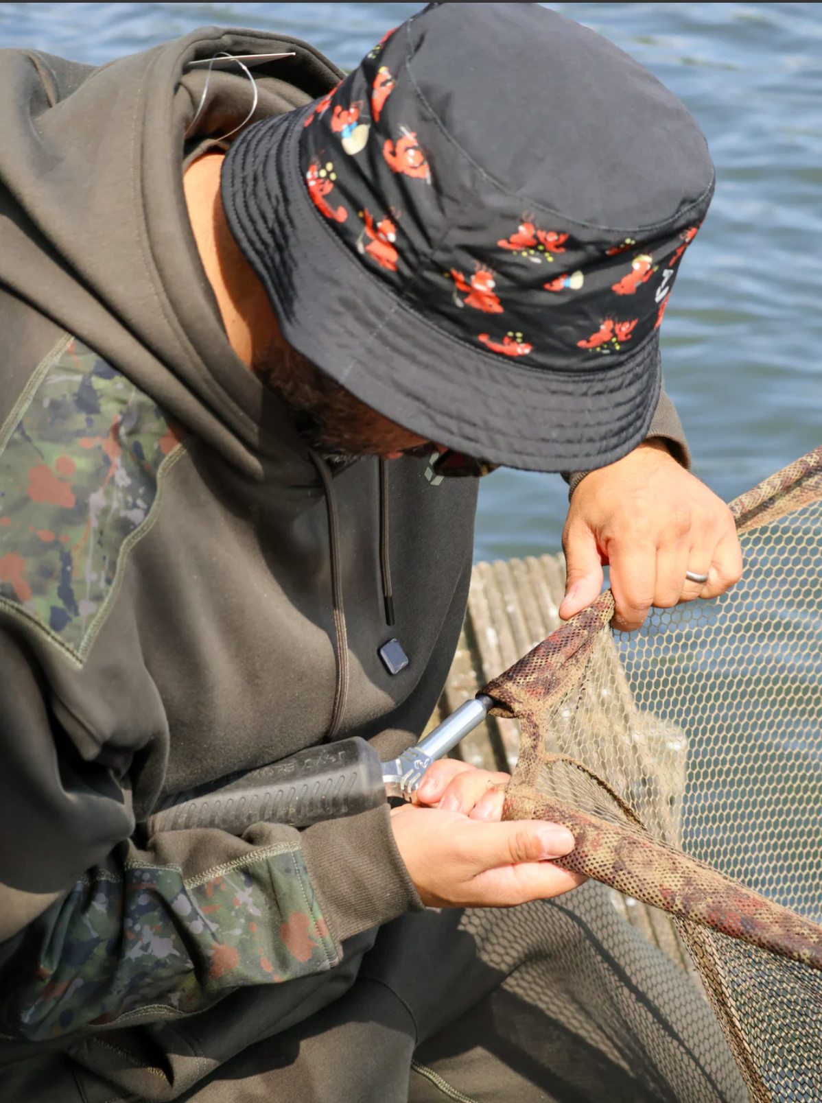 OMC Black Pearl Landing Net