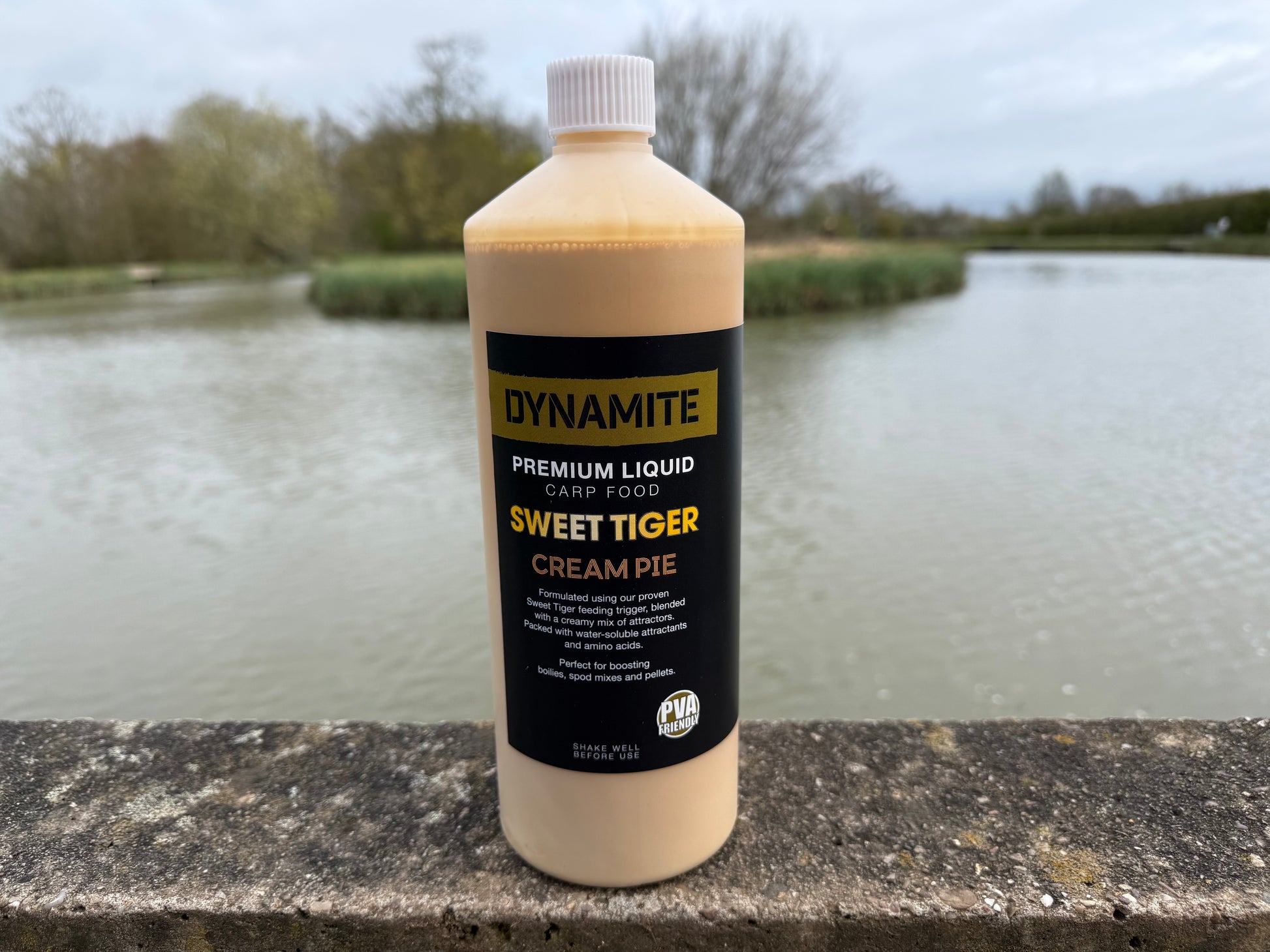 Dynamite Baits Sweet Tiger  Premium Liquid Carp Food Cream Pie 1L