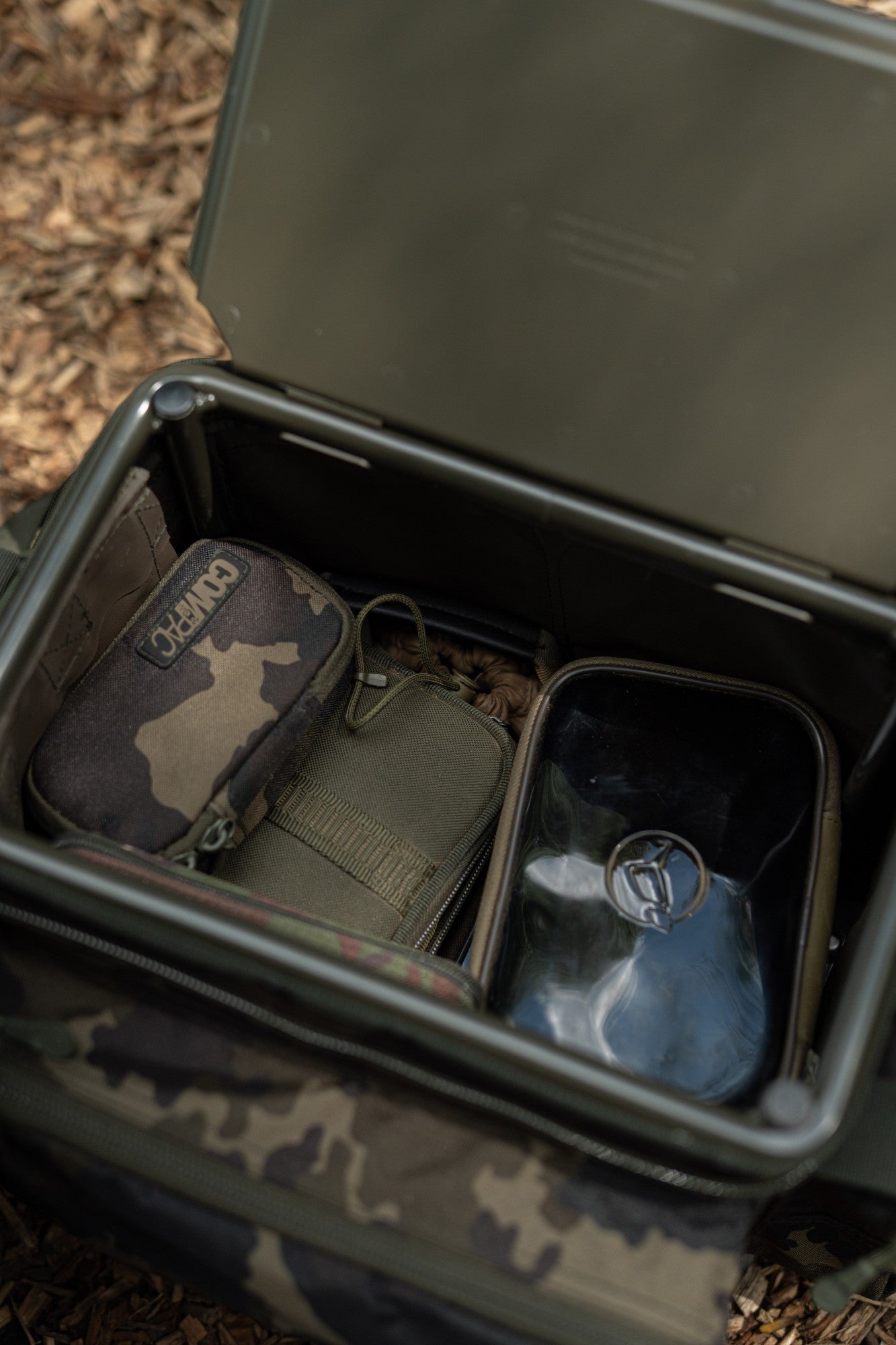 Korda Compac Framed Carryall Dark Kamo - Large