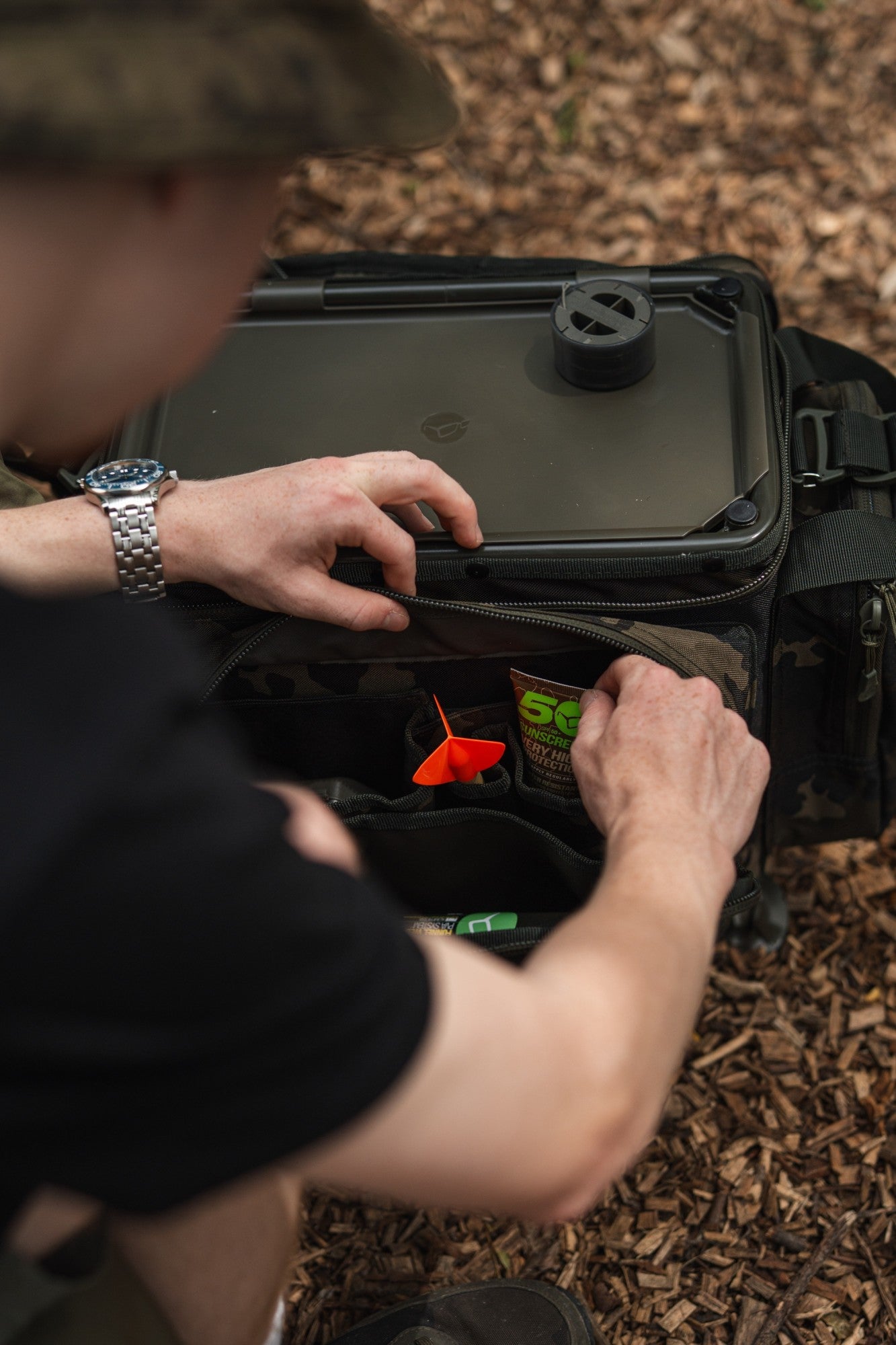 Korda Compac Framed Carryall Dark Kamo - Large