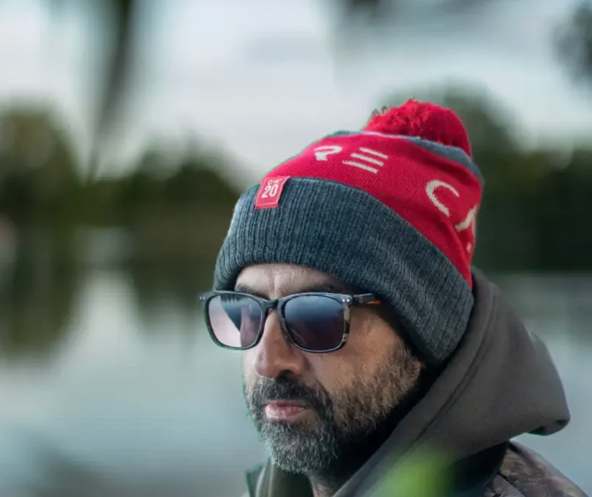 OMC Number 20 Bobble Hat Winter Beanie