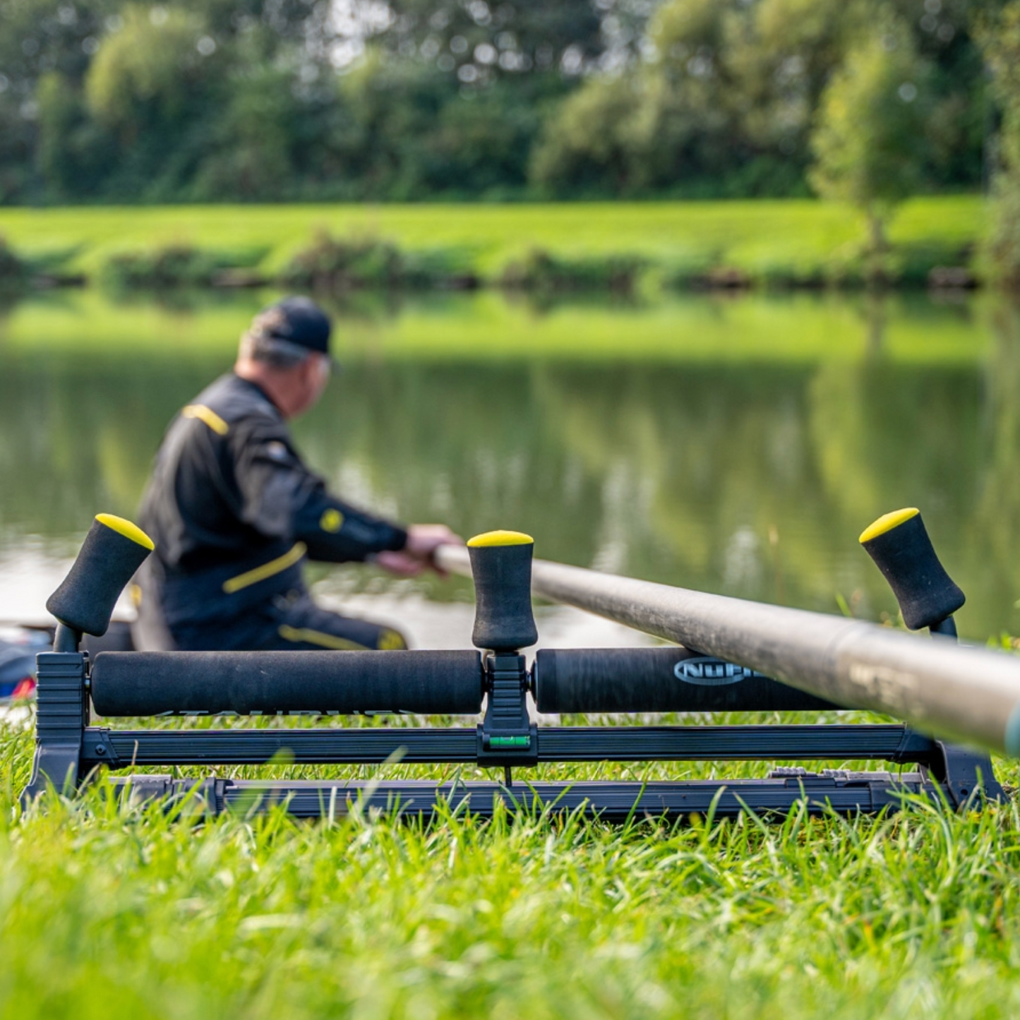 NuFish Taurus 600 Pole Roller