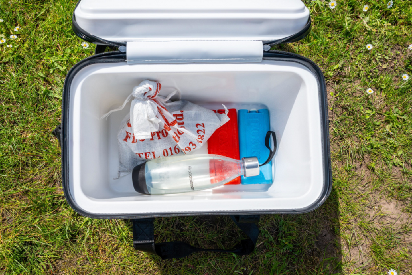 Preston Innovations Hardcase Cooler