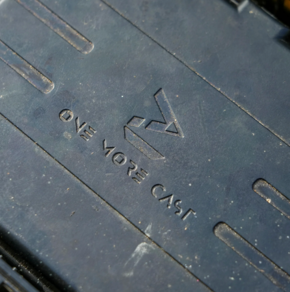 OMC Flick The Switch Tackle Accessory Box