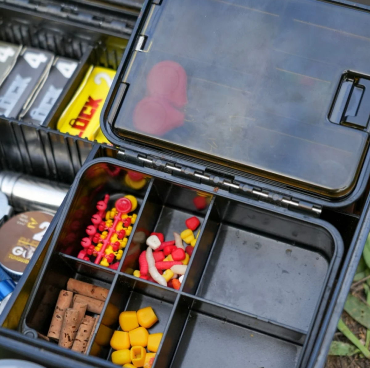 OMC Flick The Switch Tackle Accessory Box