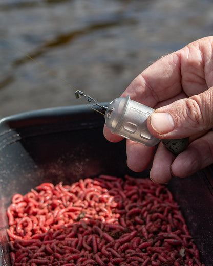Matrix Maggot Feeder