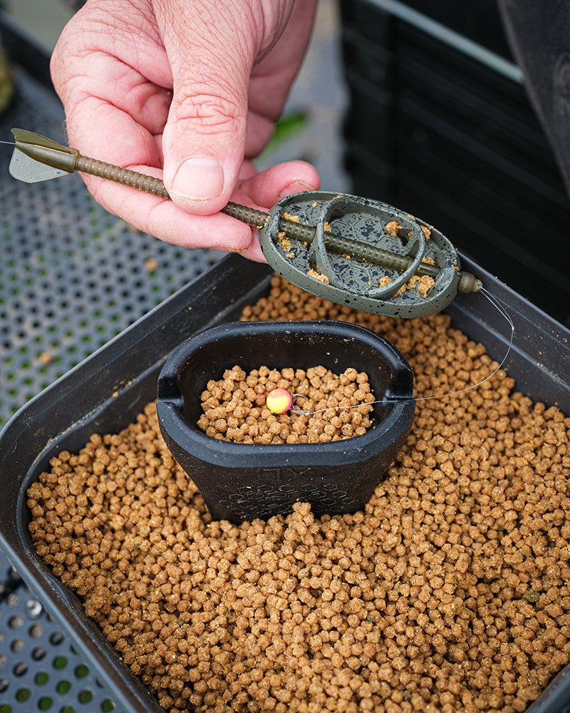 Matrix  Method Feeder XL Distance