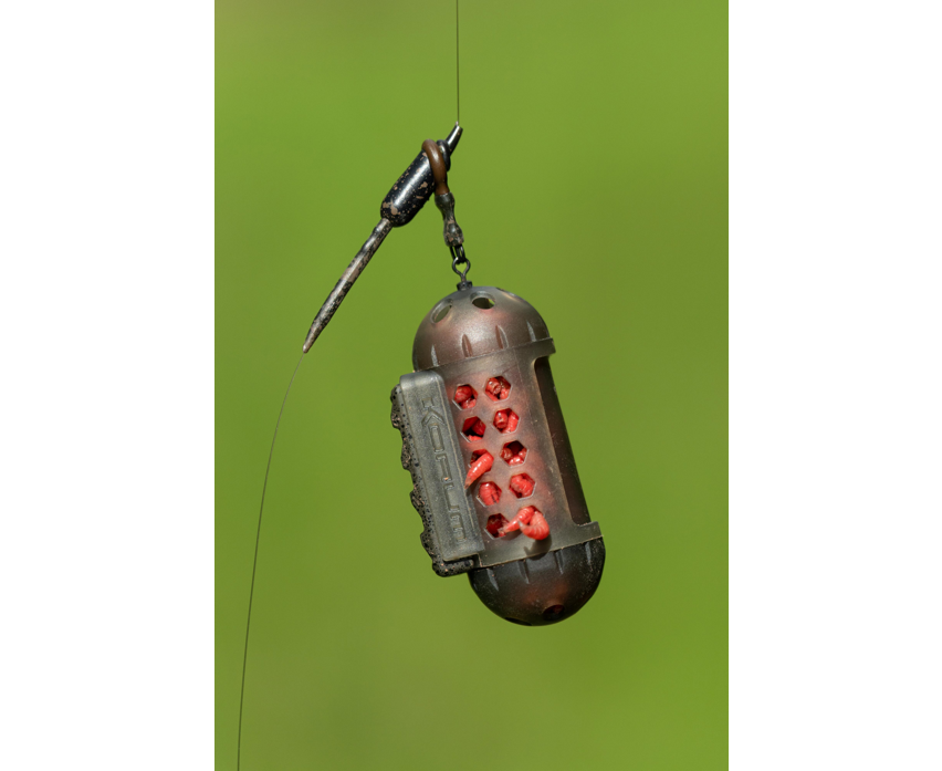 Korum WIndow Maggot Feeder - Various Sizes