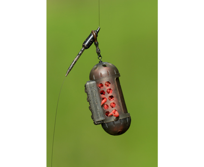 Korum WIndow Maggot Feeder - Various Sizes